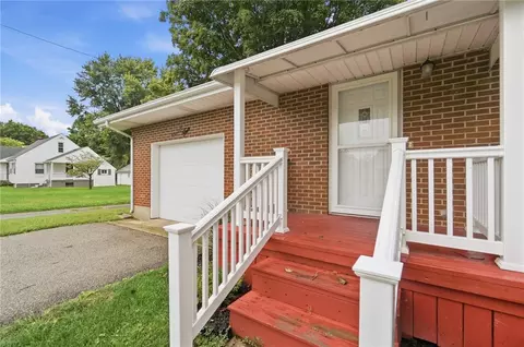 Exterior - 95 Lawnview Ave, North Hampton, OH 45349 photo 5 of 13