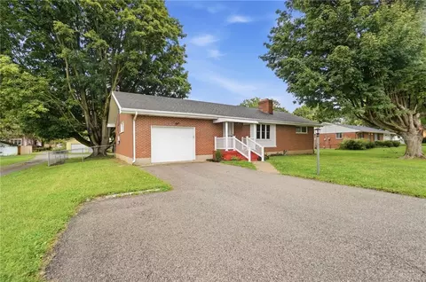 Exterior - 95 Lawnview Ave, North Hampton, OH 45349 photo 3 of 13