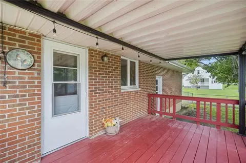 Exterior - 95 Lawnview Ave, North Hampton, OH 45349 photo 10 of 13