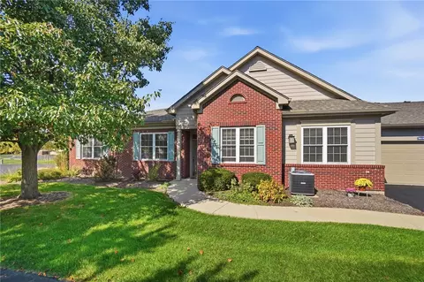 9074 Waterway Ct, Miamisburg, OH 45342