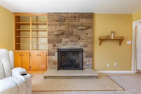 Living - 1233 Cloverfield Ave, Kettering, OH 45429 photo 1 of 6