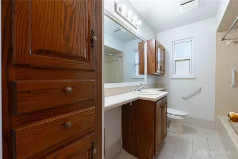Bath - 1233 Cloverfield Ave, Kettering, OH 45429 photo 2 of 4