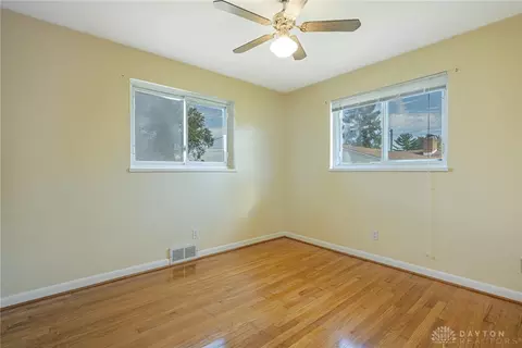 Bedroom - 1233 Cloverfield Ave, Kettering, OH 45429 photo 5 of 8