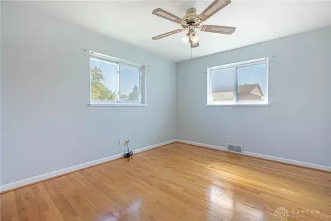 Bedroom - 1233 Cloverfield Ave, Kettering, OH 45429 photo 3 of 8
