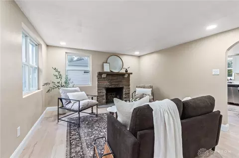 Living - 4244 Flowerdale Ave, Kettering, OH 45429 photo 1 of 2