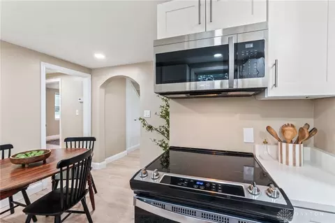 Kitchen - 4244 Flowerdale Ave, Kettering, OH 45429 photo 3 of 5