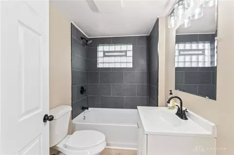 Bath - 4244 Flowerdale Ave, Kettering, OH 45429 photo 1 of 5
