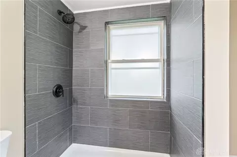 Bath - 4244 Flowerdale Ave, Kettering, OH 45429 photo 4 of 5