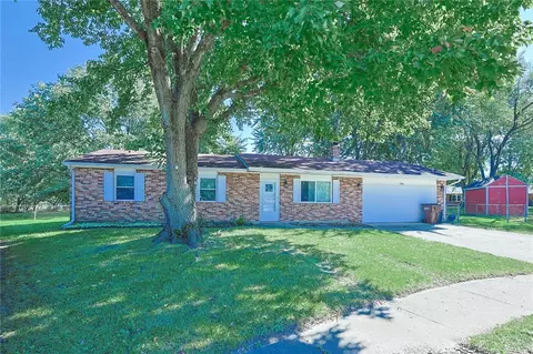 413 Laura Cir, Eaton, OH 45320