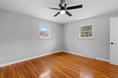 Bedroom - 2340 Derr Rd, Springfield, OH 45503 photo 5 of 6