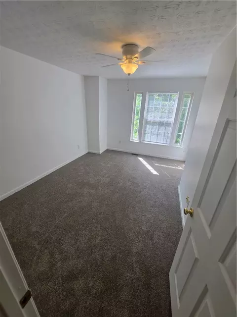 Bedroom - 1523 Doddington Rd, Kettering, OH 45409 photo 3 of 8