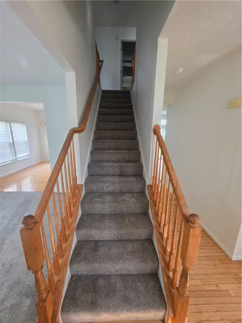 Entry Way - 1523 Doddington Rd, Kettering, OH 45409 photo 2 of 4