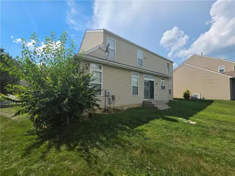 Exterior - 1523 Doddington Rd, Kettering, OH 45409 photo 5 of 8
