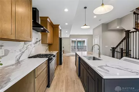 Kitchen - 3906 Edwards Rd #C, Cincinnati, OH 45209 photo 3 of 6