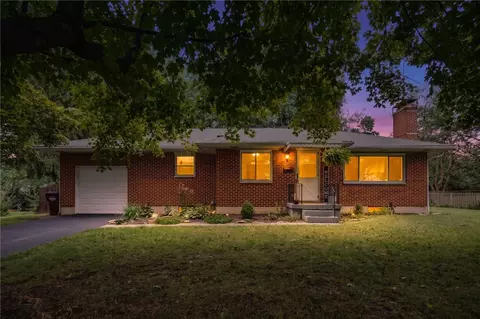 24 E Orchard Springs Dr, Dayton, OH 45415