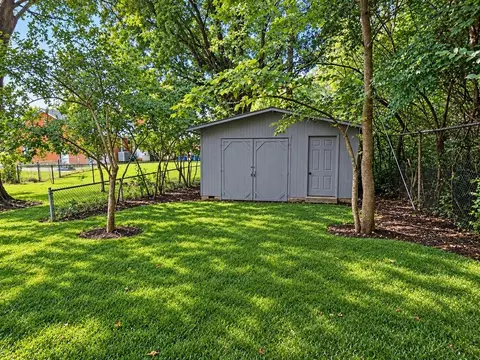 Exterior - 3400 Cambridge Dr, Springfield, OH 45503 photo 12 of 14