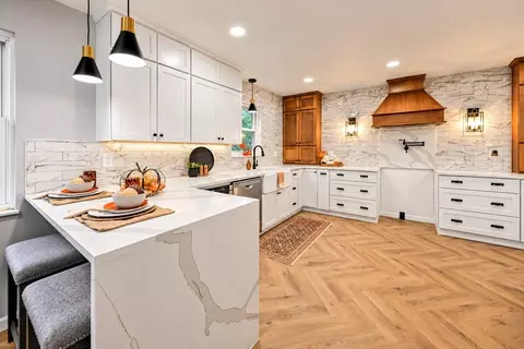 Kitchen - 3400 Cambridge Dr, Springfield, OH 45503 photo 4 of 10