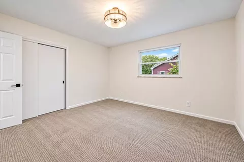 Bedroom - 3400 Cambridge Dr, Springfield, OH 45503 photo 2 of 7