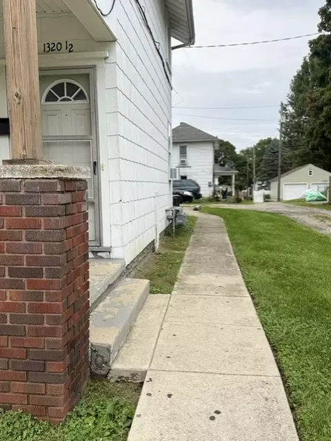 Exterior - 1320 Broadway St, Springfield, OH 45504 photo 2 of 5