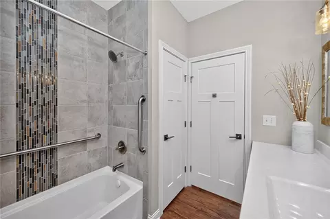 Bath - Undisclosed, Maineville, OH 45039 photo 5 of 9