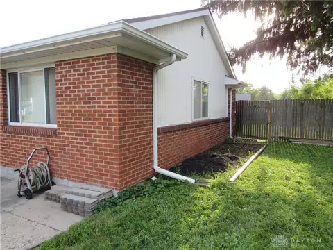 Exterior - 2026 Russet Ave, Kettering, OH 45420 photo 4 of 7