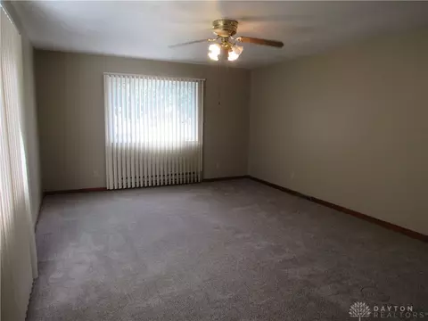 Living - 2026 Russet Ave, Kettering, OH 45420 photo 5 of 5