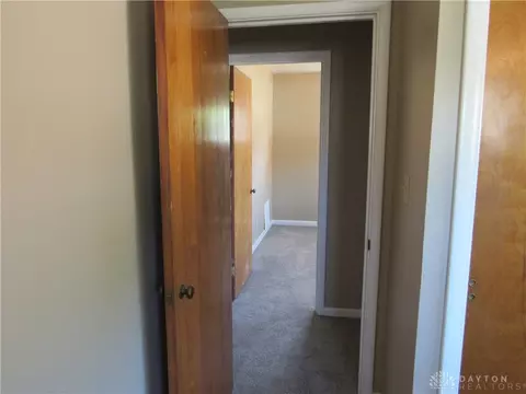 Entry Way - 2026 Russet Ave, Kettering, OH 45420 photo 2 of 2