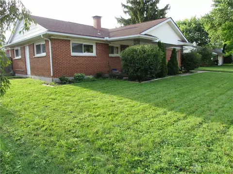 Exterior - 2026 Russet Ave, Kettering, OH 45420 photo 2 of 7