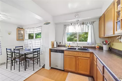 Kitchen - 4525 E National Rd, Springfield, OH 45505 photo 2 of 3