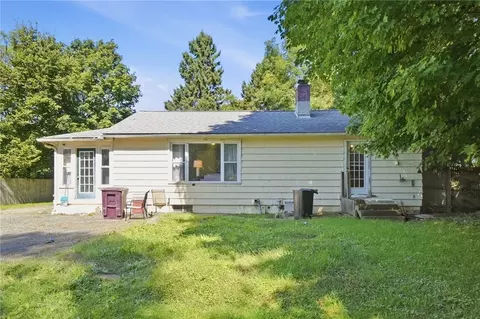 Exterior - 4525 E National Rd, Springfield, OH 45505 photo 2 of 9