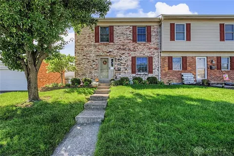 129 W Van Lake Dr, Vandalia, OH 45377