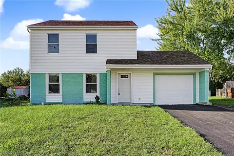 2073 Thimble Creek Dr, Trotwood, OH 45426