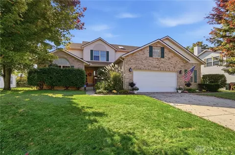 1016 Meadow Thrush Dr, Clayton, OH 45315