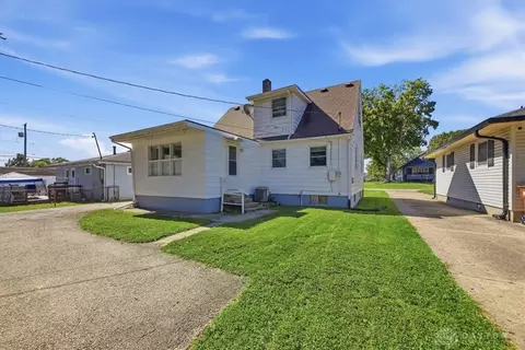 Exterior - 308 Birch Rd, Springfield, OH 45503 photo 8 of 10
