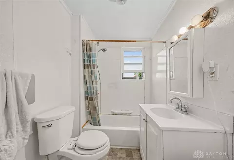 Bath - 405 3rd Ave, Mansfield, OH 44905 photo 1 of 3