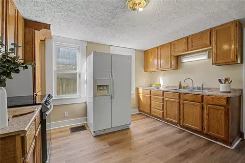 Kitchen - 2913 Haig Ave, Kettering, OH 45419 photo 2 of 3