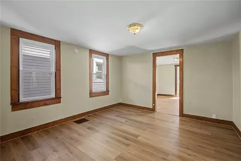 Living - 2913 Haig Ave, Kettering, OH 45419 photo 2 of 6