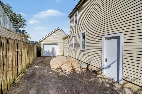 Exterior - 2913 Haig Ave, Kettering, OH 45419 photo 4 of 14