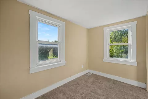Bedroom - 2913 Haig Ave, Kettering, OH 45419 photo 5 of 12