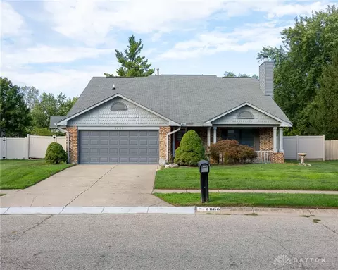 8860 Christygate Ln, Huber Heights, OH 45424