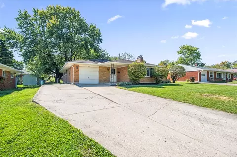 Exterior - 1012 E Stroop Rd, Kettering, OH 45429 photo 1 of 10