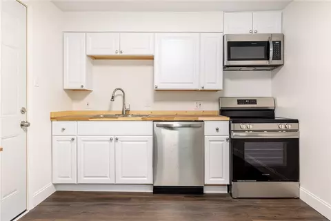 Kitchen - 3109 Shroyer Rd, Kettering, OH 45429 photo 2 of 2