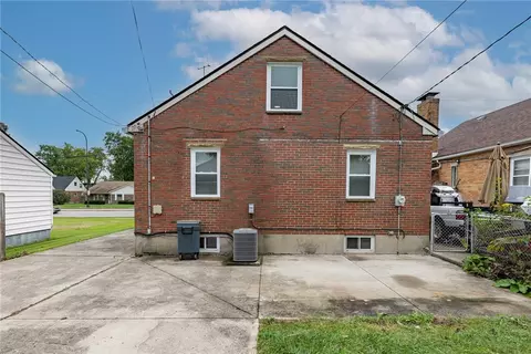 Exterior - 3109 Shroyer Rd, Kettering, OH 45429 photo 5 of 6