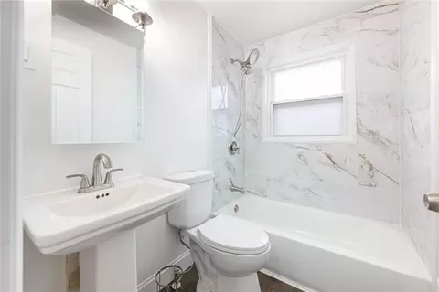 Bath - 3109 Shroyer Rd, Kettering, OH 45429 photo 1 of 2