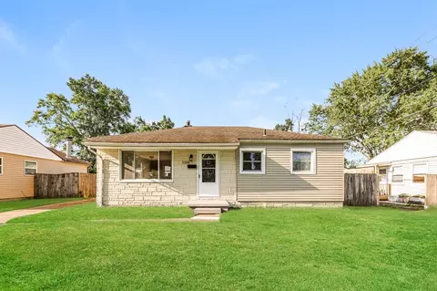 5254 Ferngrove Dr, Dayton, OH 45432