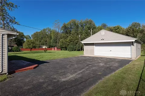 Exterior - 3561 Parallel Rd, Moraine, OH 45439 photo 6 of 6