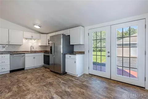 Kitchen - 3561 Parallel Rd, Moraine, OH 45439 photo 1 of 4