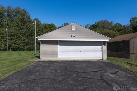 Exterior - 3561 Parallel Rd, Moraine, OH 45439 photo 2 of 6