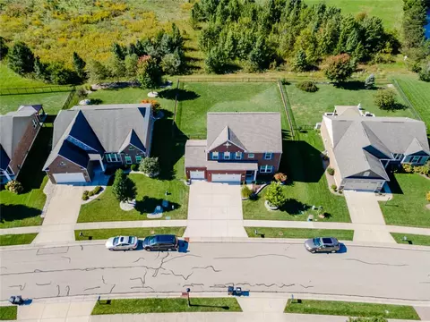 View/Area - 1645 Elm Brook Trl, Centerville, OH 45458 photo 3 of 6