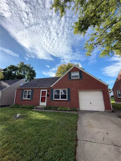 44 Orchard Ave, Englewood, OH 45322
